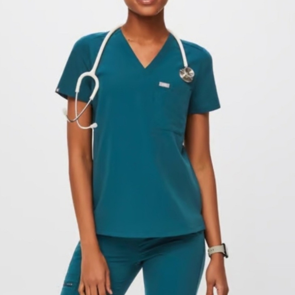 FIGS Scrub Top Women’s M Caribbean Blue Catarina FIONx V-Neck One Pocket - Picture 1 of 12